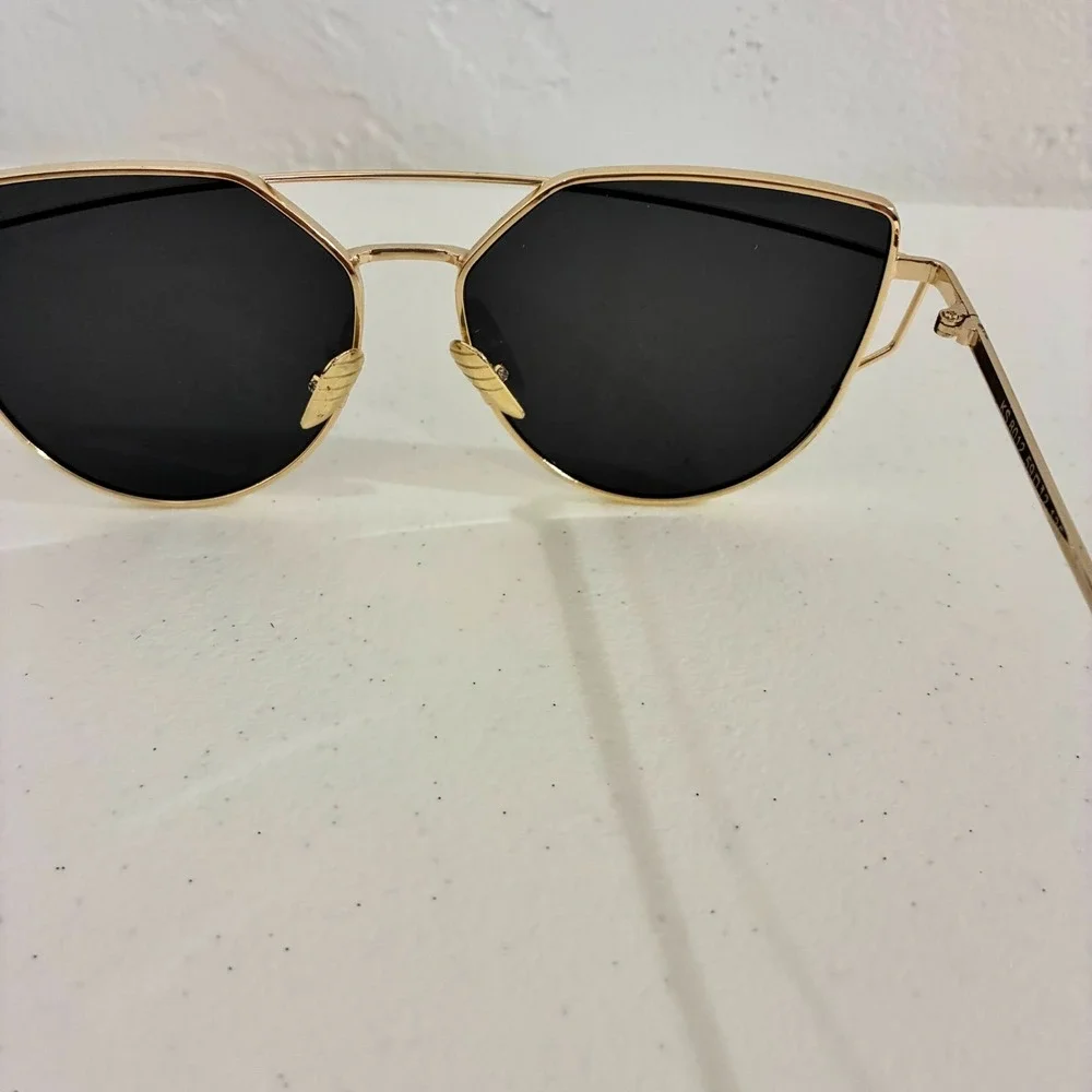 Gentle Monster Love Punch Mirrored Cat Eye Sunglasses Gold Tone Wire Frame Italy